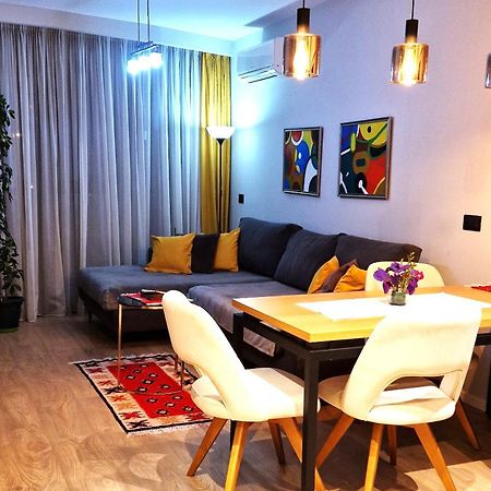 Central Comfy Apartment Tirana Extérieur photo