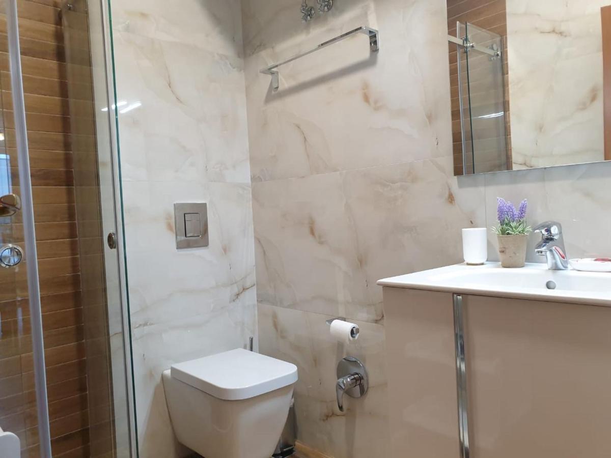 Central Comfy Apartment Tirana Extérieur photo