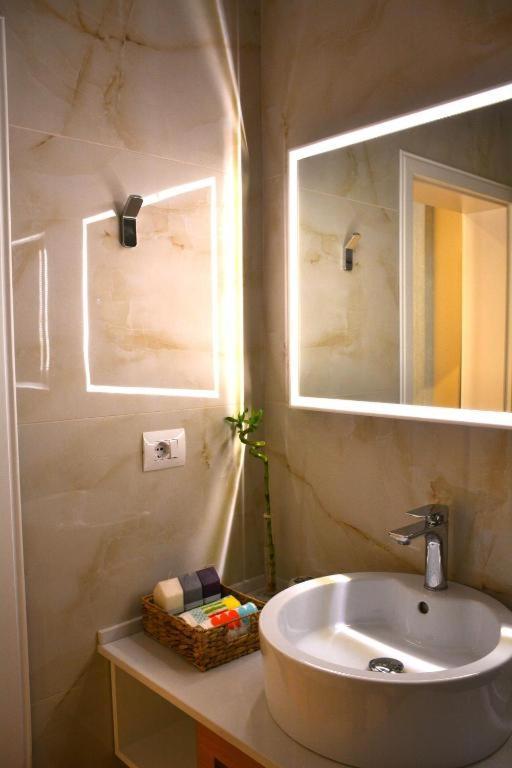 Central Comfy Apartment Tirana Extérieur photo
