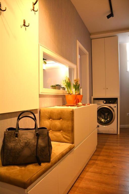 Central Comfy Apartment Tirana Extérieur photo