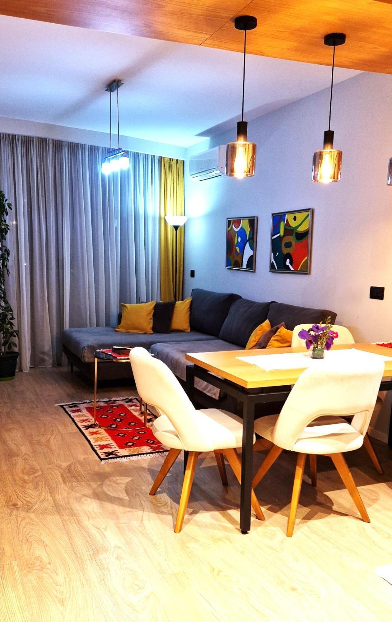 Central Comfy Apartment Tirana Extérieur photo