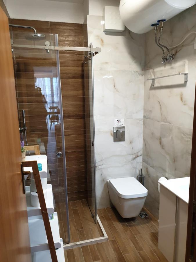 Central Comfy Apartment Tirana Extérieur photo